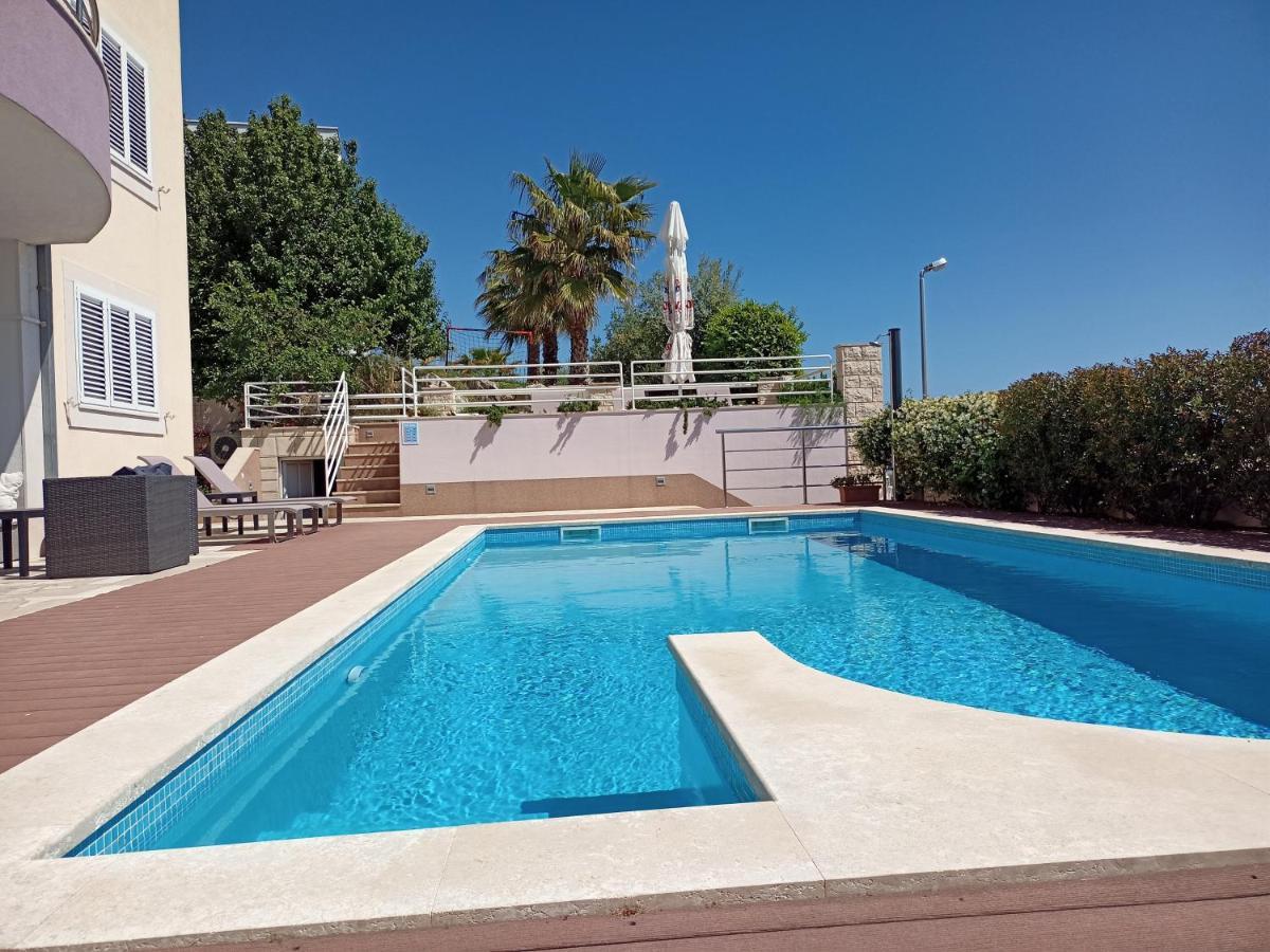 Sky - Beautiful Rooftop Apartment With Shared Pool スプリト エクステリア 写真
