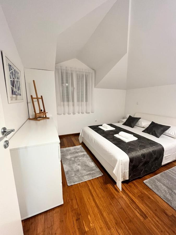 Sky - Beautiful Rooftop Apartment With Shared Pool スプリト エクステリア 写真